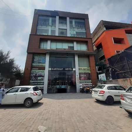 Kartikay Hotel Hisār Екстериор снимка