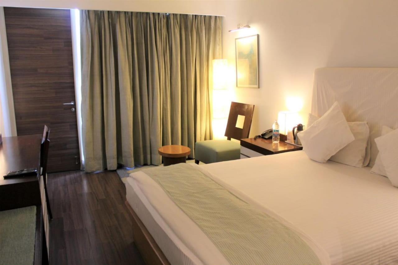 Kartikay Hotel Hisār Екстериор снимка