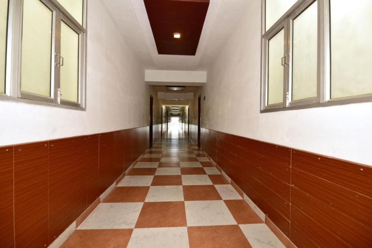 Kartikay Hotel Hisār Екстериор снимка
